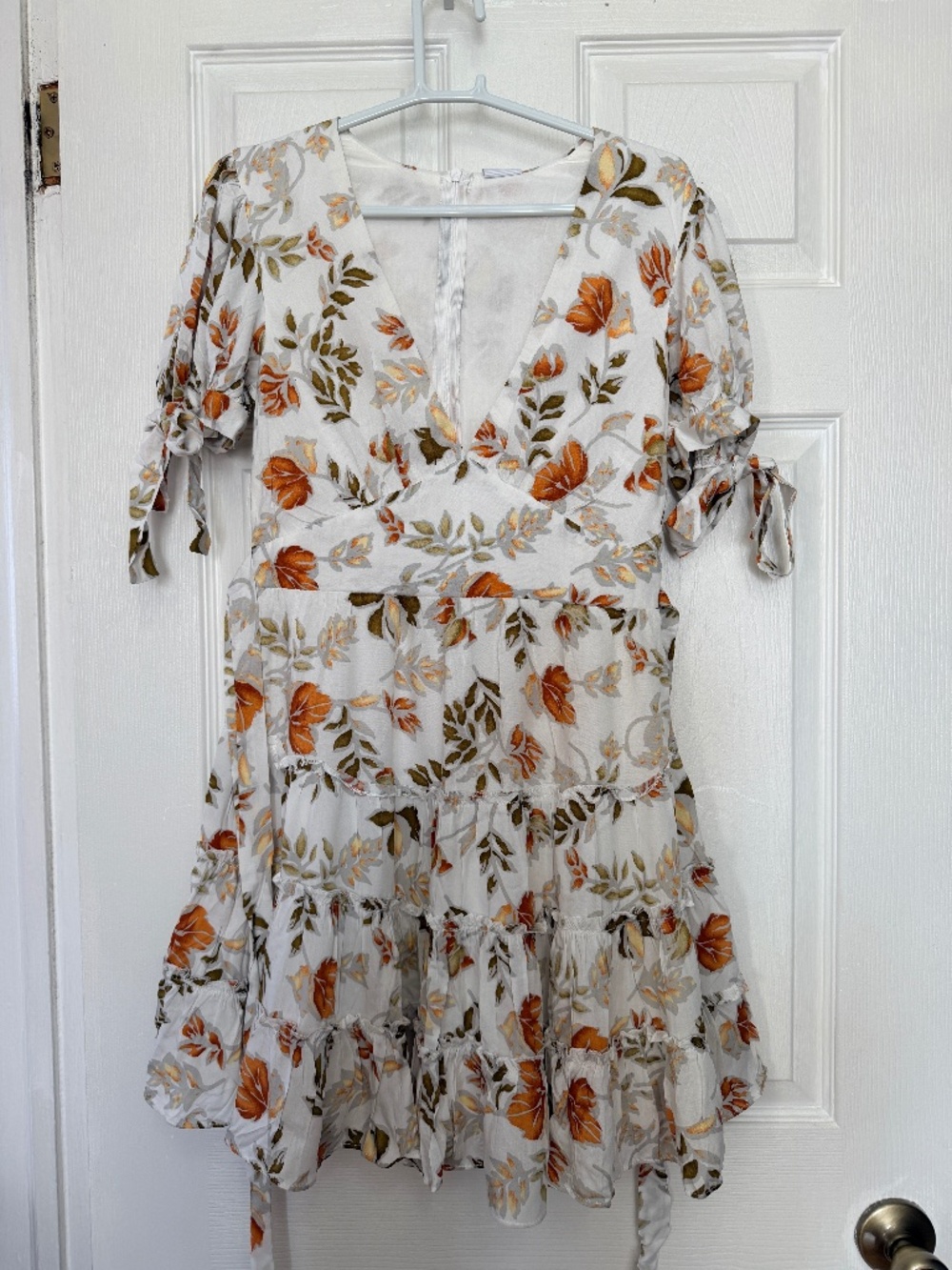 Selfie Leslie short sleeve tied cuff layered ruffle floral mini size small - Picture 9 of 11